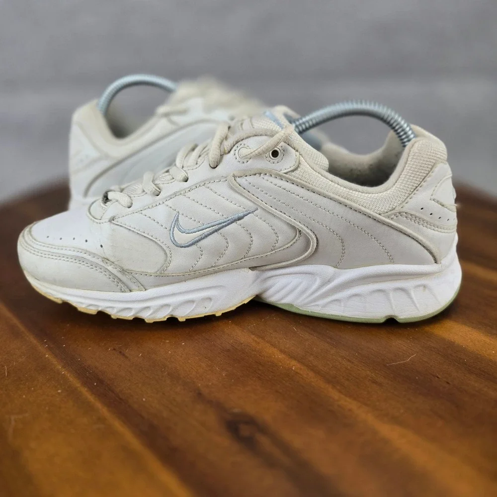 Nike Air Rolling Rail Womens 9 Vintage 2002 White Cream Walking Shoes 308699-112